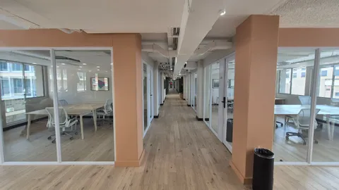 Hyde Park Corner, Corner of Jan Smuts and William Nicol Workshop17 (8)